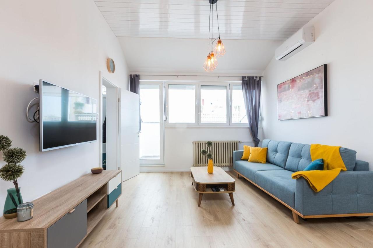 Kuki Apartment With Balcony 扎达尔 外观 照片